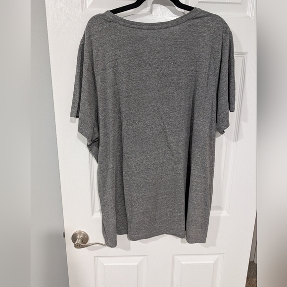 Lane Bryant Gray Graphic T-Shirt Never Stop Dreaming w/ Floral Design Size 26/28 - Picture 7 of 7